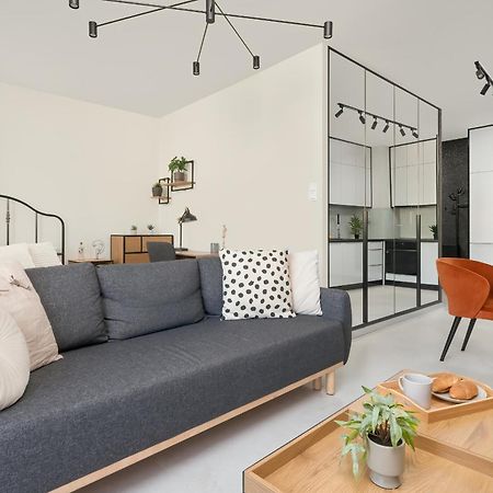 Luksusowe Studio W Lodzi Z Biurkiem, Balkonem I Klimatyzatorem By Renters Prestige Exterior foto